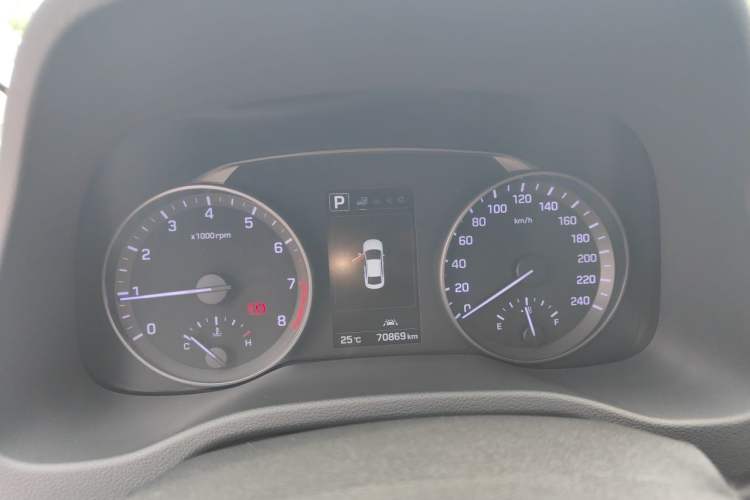 Used Hyundai Elantra (6th Generation / Lingdong) 2016 1.6L Automatic ZhiXuan · Flagship Edition Instrument Cluster