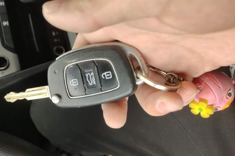 Used Hyundai Elantra (6th Generation / Lingdong) 2016 1.6L Automatic ZhiXuan – Elite Version Interior 1