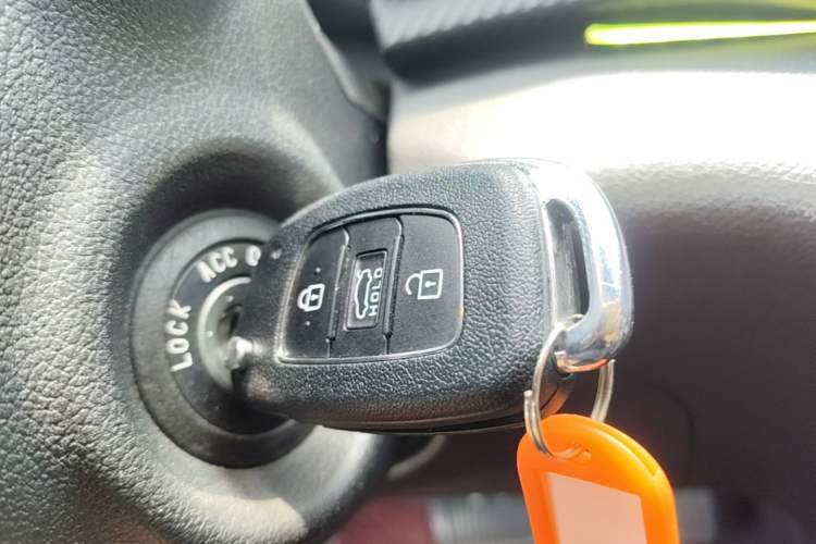 Used Hyundai Elantra (6th Generation / Lingdong) 2016 1.4T Dual-Clutch Xuan Dong · Dynamic Version Interior 1