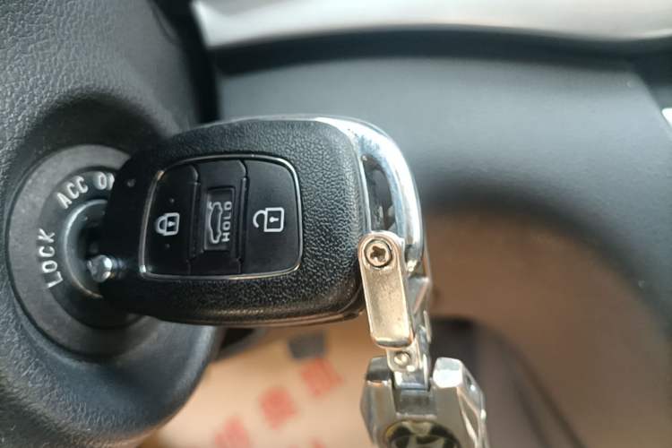 Used Hyundai Elantra (6th Generation / Lingdong) 2016 1.6L Manual ZhiXuan · Dynamic Model Interior 1