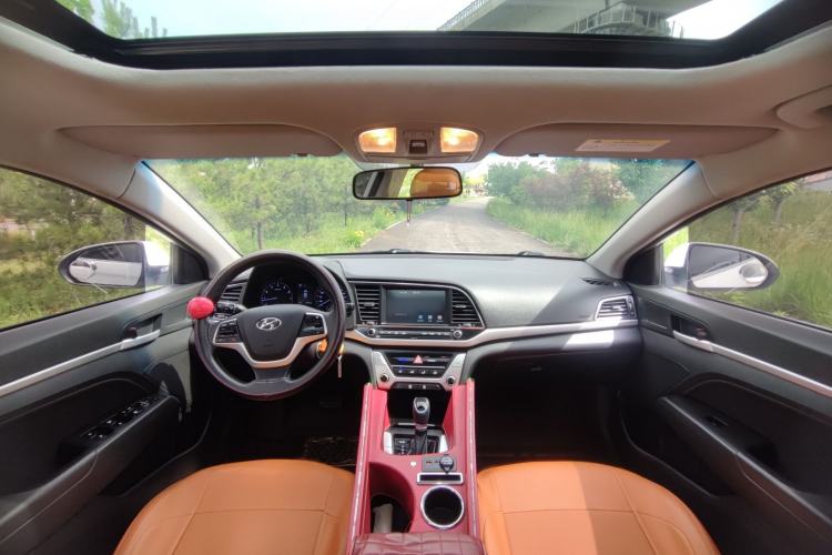 Used Hyundai Elantra (6th Generation / Lingdong) 2016 1.6L Automatic ZhiXuan – Elite Version Interior 1
