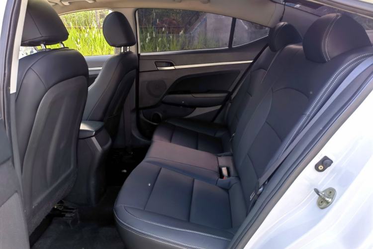 Used Hyundai Elantra (6th Generation / Lingdong) 2016 1.6L Automatic ZhiXuan – Elite Version Interior 2