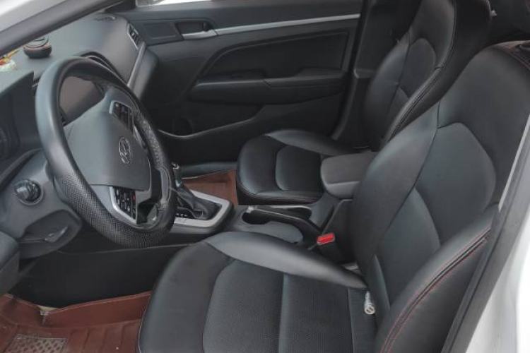 Used Hyundai Elantra (6th Generation / Lingdong) 2016 1.6L Automatic ZhiXuan – Elite Version Interior 2