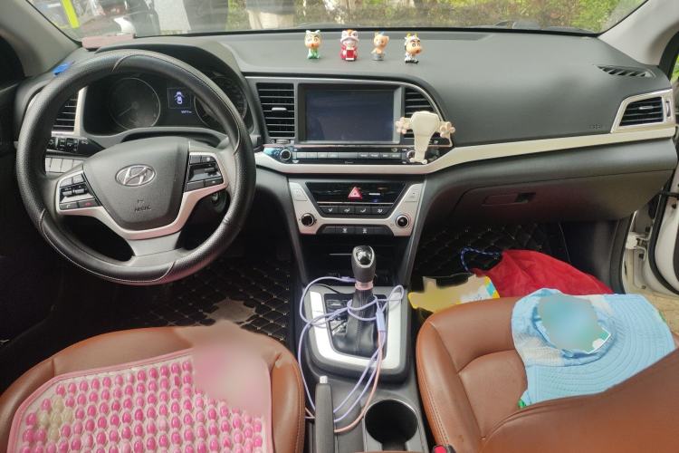 Used Hyundai Elantra (6th Generation / Lingdong) 2016 1.6L Automatic ZhiXuan – Elite Version Interior 2