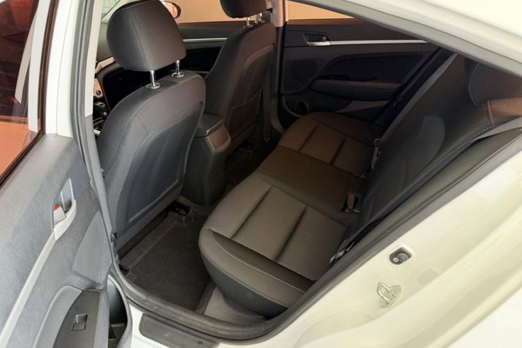 Used Hyundai Elantra (6th Generation / Lingdong) 2016 1.6L Automatic ZhiXuan – Elite Version Interior 2