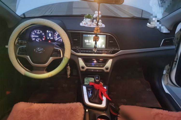 Used Hyundai Elantra (6th Generation / Lingdong) 2016 1.6L Automatic ZhiXuan – Elite Version Interior 2