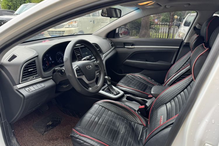 Used Hyundai Elantra (6th Generation / Lingdong) 2016 1.6L Automatic ZhiXuan – Elite Version Interior 2