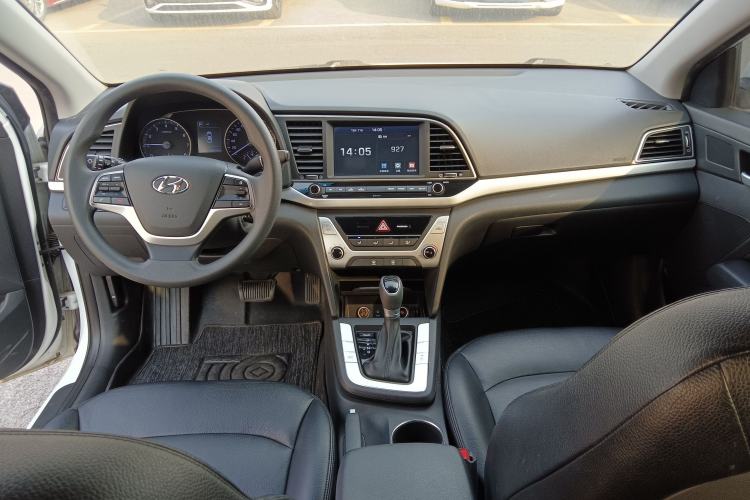 Used Hyundai Elantra (6th Generation / Lingdong) 2016 1.6L Automatic ZhiXuan – Elite Version Interior 2