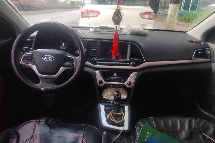 Used Hyundai Elantra (6th Generation / Lingdong) 2016 1.6L Automatic ZhiXuan – Elite Version Interior 2
