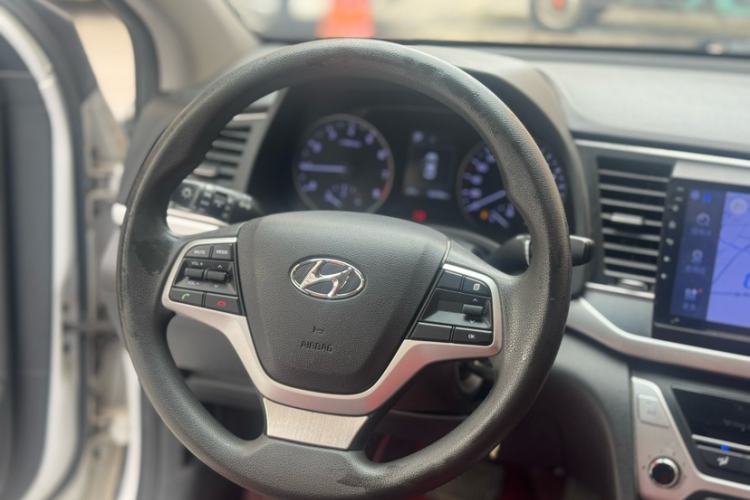 Used Hyundai Elantra (6th Generation / Lingdong) 2016 1.6L Automatic ZhiXuan – Elite Version Interior 2