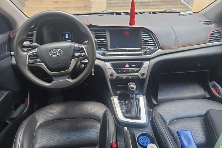 Used Hyundai Elantra (6th Generation / Lingdong) 2016 1.6L Automatic ZhiXuan – Elite Version Interior 2