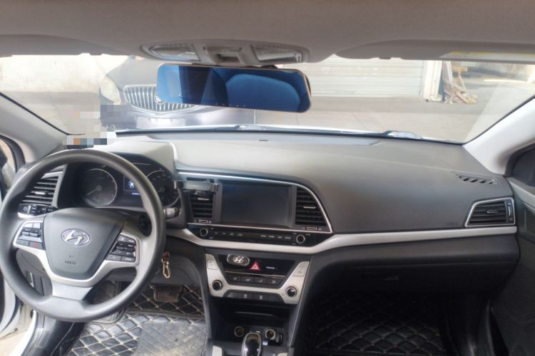 Used Hyundai Elantra (6th Generation / Lingdong) 2016 1.6L Automatic ZhiXuan – Elite Version Interior 2
