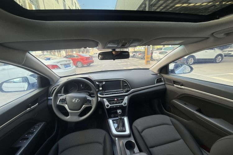 Used Hyundai Elantra (6th Generation / Lingdong) 2016 1.6L Automatic ZhiXuan – Elite Version Interior 3