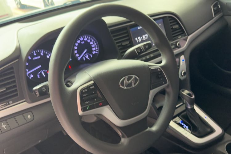 Used Hyundai Elantra (6th Generation / Lingdong) 2016 1.6L Automatic ZhiXuan – Elite Version Interior 3