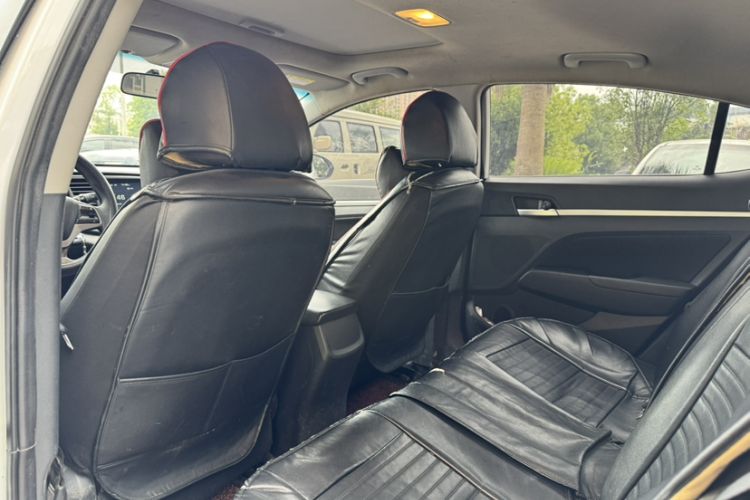 Used Hyundai Elantra (6th Generation / Lingdong) 2016 1.6L Automatic ZhiXuan – Elite Version Interior 3