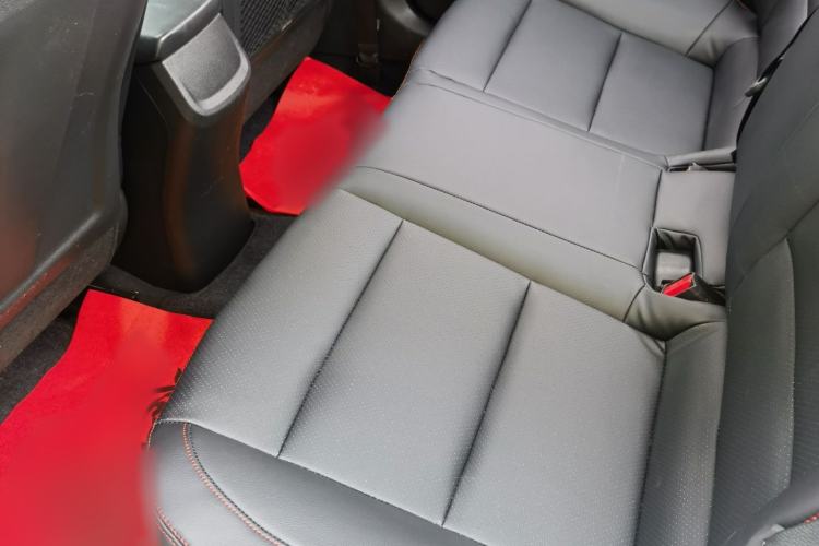 Used Hyundai Elantra (6th Generation / Lingdong) 2016 1.6L Automatic ZhiXuan – Elite Version Interior 3