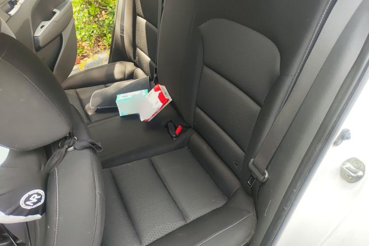 Used Hyundai Elantra (6th Generation / Lingdong) 2016 1.6L Automatic ZhiXuan – Elite Version Interior 4