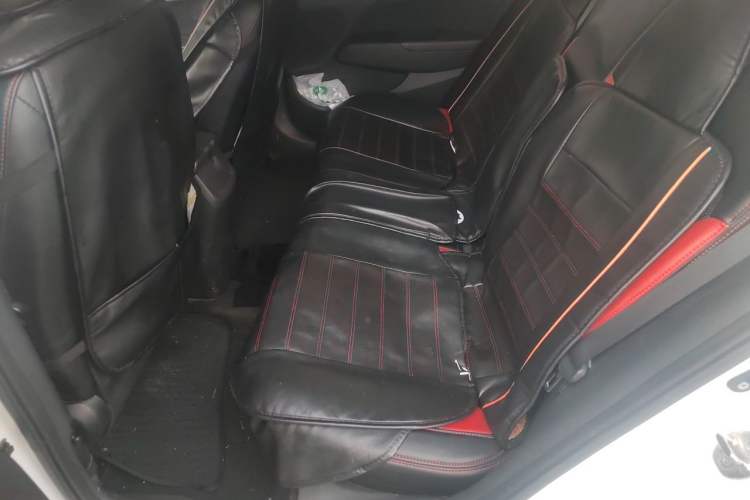 Used Hyundai Elantra (6th Generation / Lingdong) 2016 1.6L Automatic ZhiXuan – Elite Version Interior 4