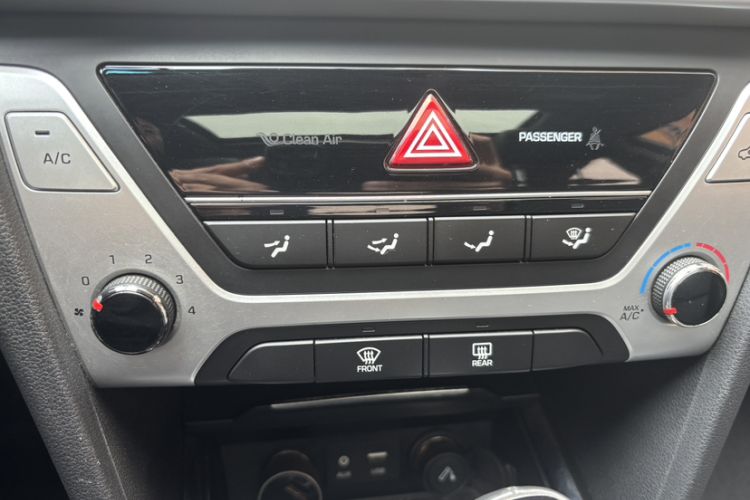 Used Hyundai Elantra (6th Generation / Lingdong) 2016 1.6L Automatic ZhiXuan · Luxury Version Interior 5