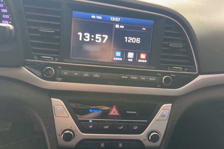 Used Hyundai Elantra (6th Generation / Lingdong) 2016 1.6L Automatic ZhiXuan – Elite Version Interior 5