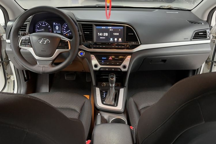 Used Hyundai Elantra (6th Generation / Lingdong) 2016 1.6L Automatic ZhiXuan – Elite Version Interior 5