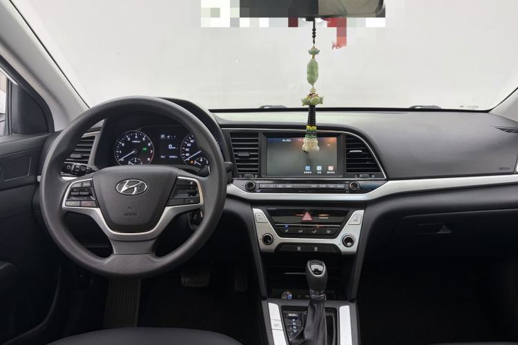 Used Hyundai Elantra (6th Generation / Lingdong) 2016 1.6L Automatic ZhiXuan – Elite Version Interior 7