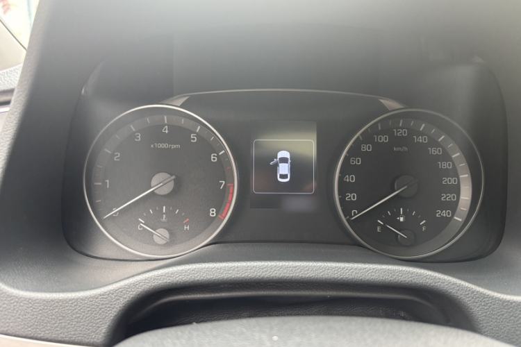 Used Hyundai Elantra (6th Generation / Lingdong) 2016 1.6L Automatic ZhiXuan · Luxury Version Interior 7