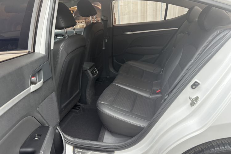 Used Hyundai Elantra (6th Generation / Lingdong) 2016 1.6L Automatic ZhiXuan · Luxury Version Interior 8