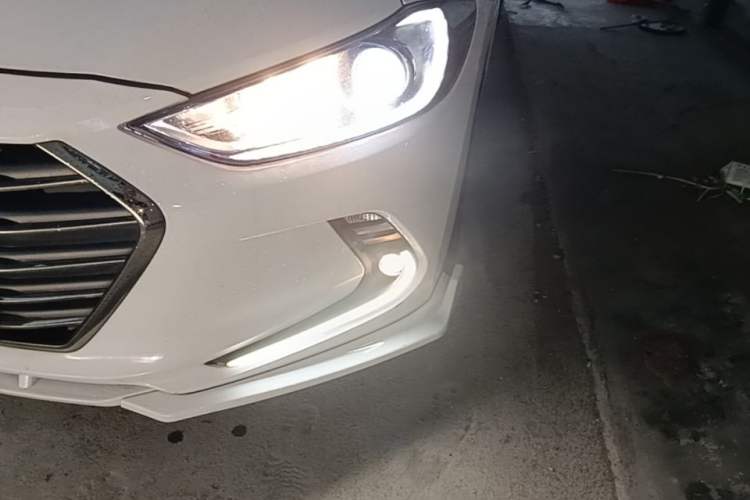 Used Hyundai Elantra (6th Generation / Lingdong) 2016 1.6L Automatic ZhiXuan – Elite Version Left Front Headlight