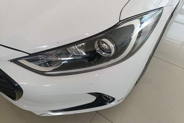 Used Hyundai Elantra (6th Generation / Lingdong) 2016 1.6L Manual ZhiXuan·Youth Edition Left Front Headlight