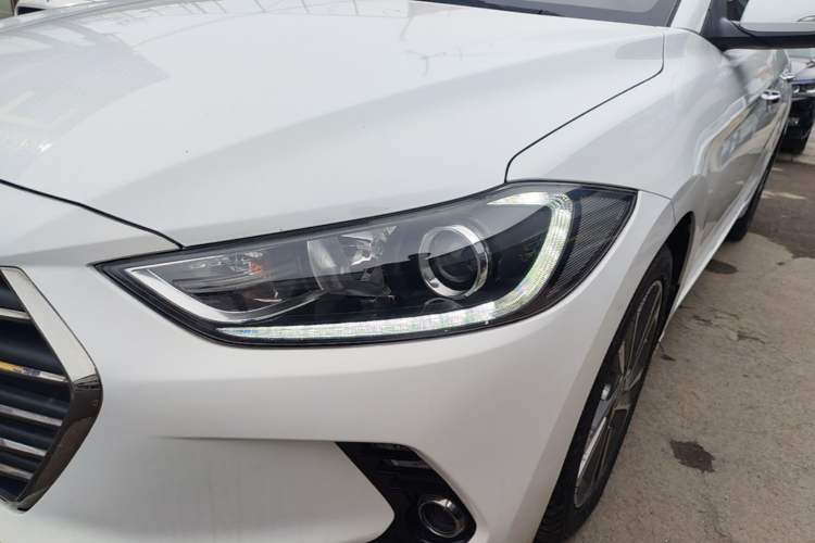 Used Hyundai Elantra (6th Generation / Lingdong) 2016 1.6L Automatic ZhiXuan – Elite Version Left Front Headlight