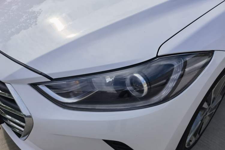 Used Hyundai Elantra (6th Generation / Lingdong) 2016 1.6L Automatic ZhiXuan – Elite Version Left Front Headlight
