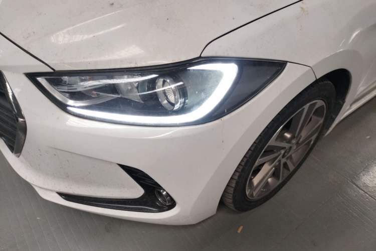 Used Hyundai Elantra (6th Generation / Lingdong) 2016 1.6L Automatic ZhiXuan – Elite Version Left Front Headlight