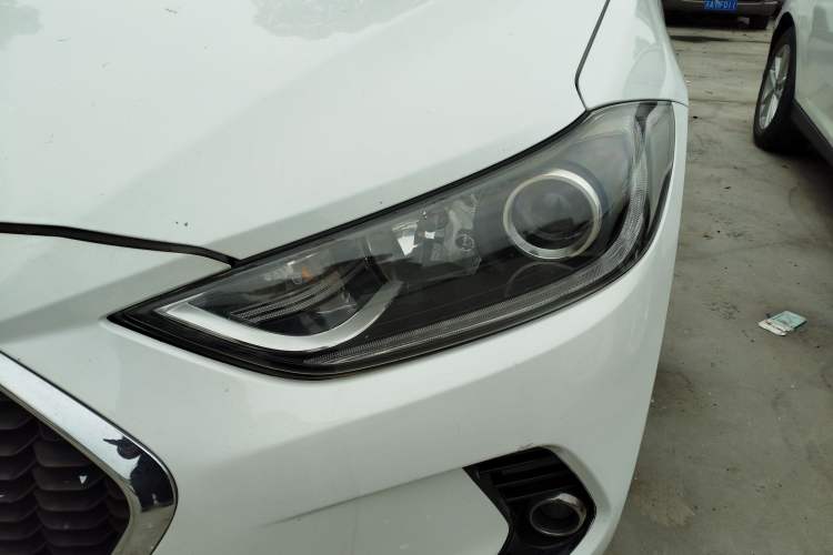 Used Hyundai Elantra (6th Generation / Lingdong) 2016 1.6L Automatic ZhiXuan – Elite Version Left Front Headlight