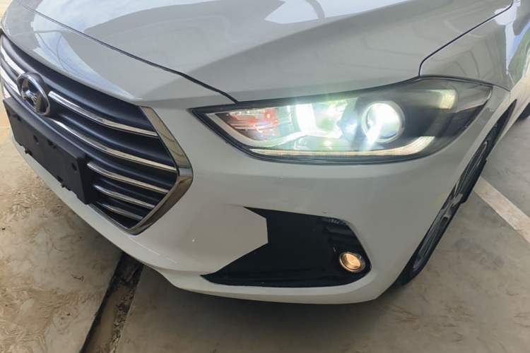 Used Hyundai Elantra (6th Generation / Lingdong) 2016 1.6L Automatic ZhiXuan – Elite Version Left Front Headlight