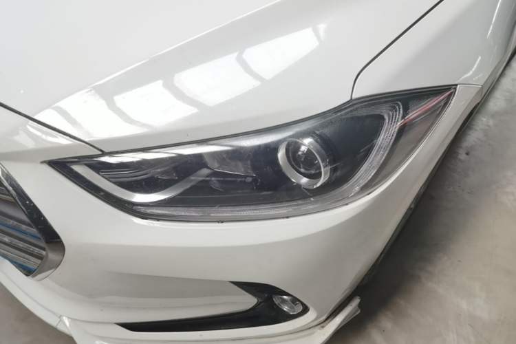 Used Hyundai Elantra (6th Generation / Lingdong) 2016 1.6L Automatic ZhiXuan – Elite Version Left Front Headlight