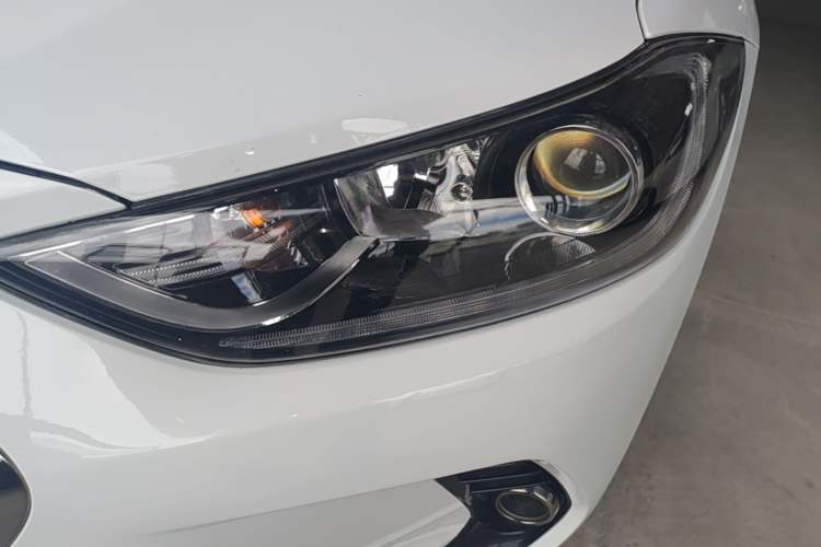 Used Hyundai Elantra (6th Generation / Lingdong) 2016 1.6L Automatic ZhiXuan – Elite Version Left Front Headlight