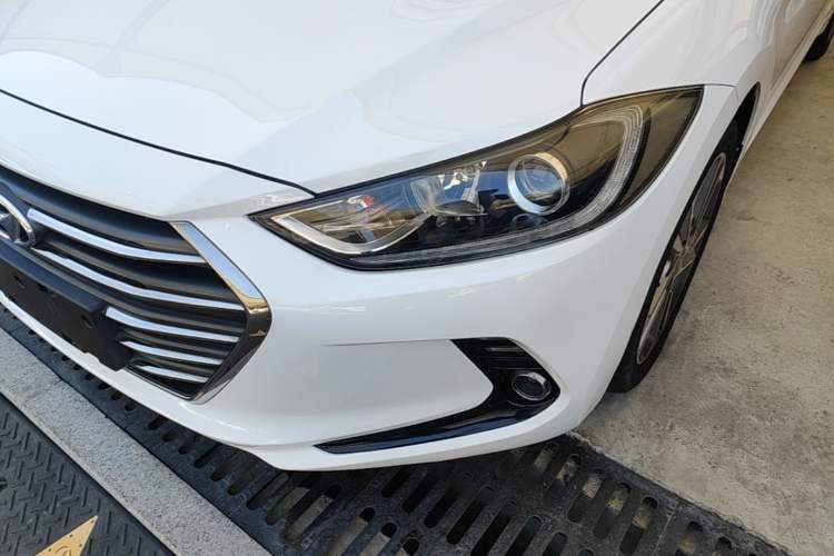 Used Hyundai Elantra (6th Generation / Lingdong) 2016 1.6L Automatic ZhiXuan – Elite Version Left Front Headlight