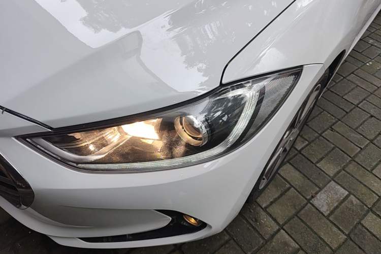 Used Hyundai Elantra (6th Generation / Lingdong) 2016 1.6L Automatic ZhiXuan – Elite Version Left Front Headlight