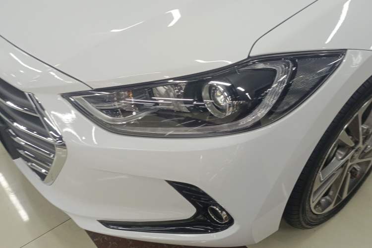 Used Hyundai Elantra (6th Generation / Lingdong) 2016 1.6L Automatic ZhiXuan – Elite Version Left Front Headlight