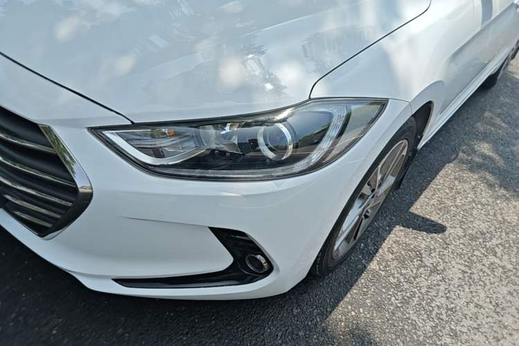 Used Hyundai Elantra (6th Generation / Lingdong) 2016 1.6L Automatic ZhiXuan – Elite Version Left Front Headlight
