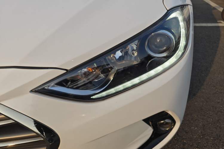 Used Hyundai Elantra (6th Generation / Lingdong) 2016 1.6L Automatic ZhiXuan – Elite Version Left Front Headlight