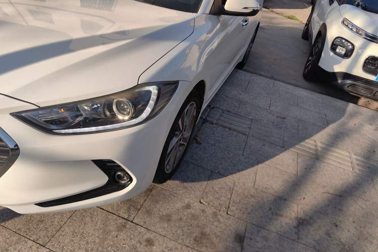 Used Hyundai Elantra (6th Generation / Lingdong) 2016 1.6L Automatic ZhiXuan – Elite Version Left Front Headlight
