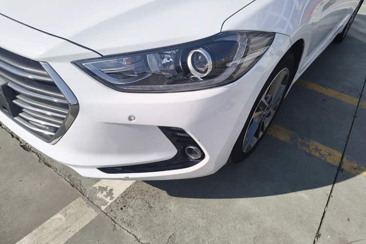 Used Hyundai Elantra (6th Generation / Lingdong) 2016 1.6L Automatic ZhiXuan · Flagship Edition Left Front Headlight