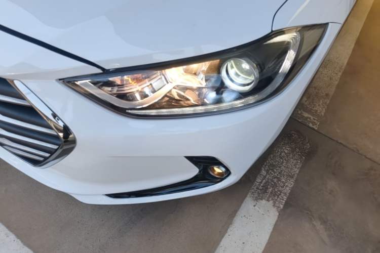 Used Hyundai Elantra (6th Generation / Lingdong) 2016 1.6L Automatic ZhiXuan – Elite Version Left Front Headlight