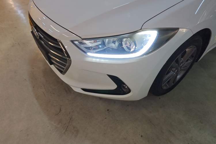 Used Hyundai Elantra (6th Generation / Lingdong) 2016 1.4T Dual-Clutch Xuan Dong · Dynamic Version Left Front Headlight
