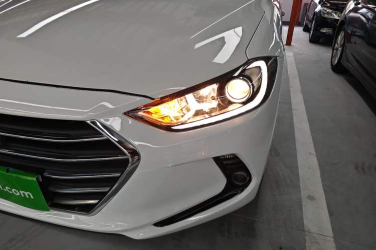 Used Hyundai Elantra (6th Generation / Lingdong) 2016 1.6L Automatic ZhiXuan – Elite Version Left Front Headlight