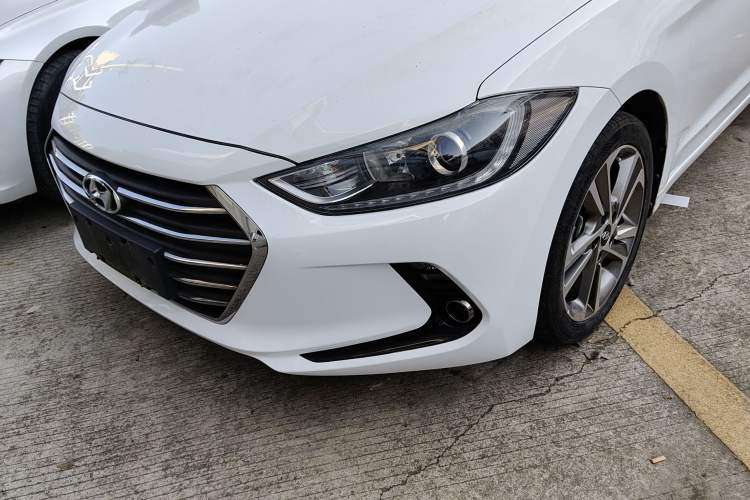 Used Hyundai Elantra (6th Generation / Lingdong) 2016 1.6L Automatic ZhiXuan – Elite Version Left Front Headlight