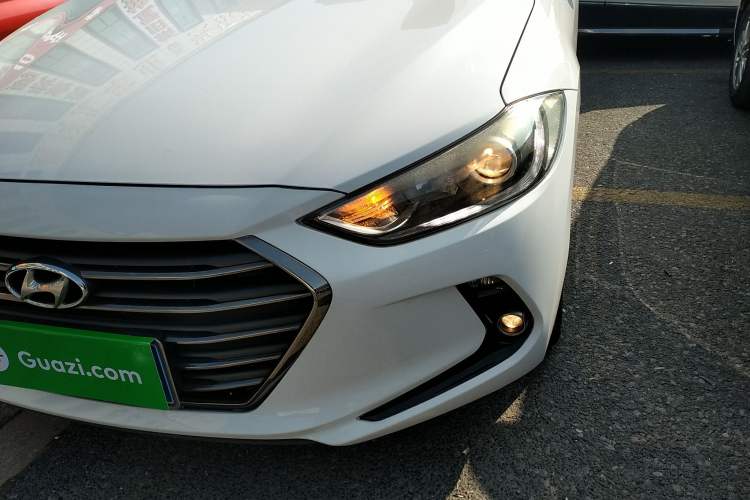 Used Hyundai Elantra (6th Generation / Lingdong) 2016 1.6L Automatic ZhiXuan – Elite Version Left Front Headlight
