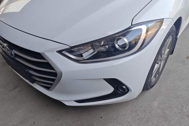 Used Hyundai Elantra (6th Generation / Lingdong) 2016 1.6L Manual ZhiXuan·Youth Edition Left Front Headlight